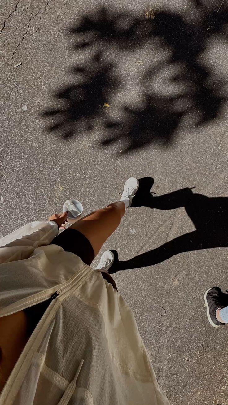 Endometriosis vs. IC: How to Tell the Difference When Pelvic Pain Feels the Same